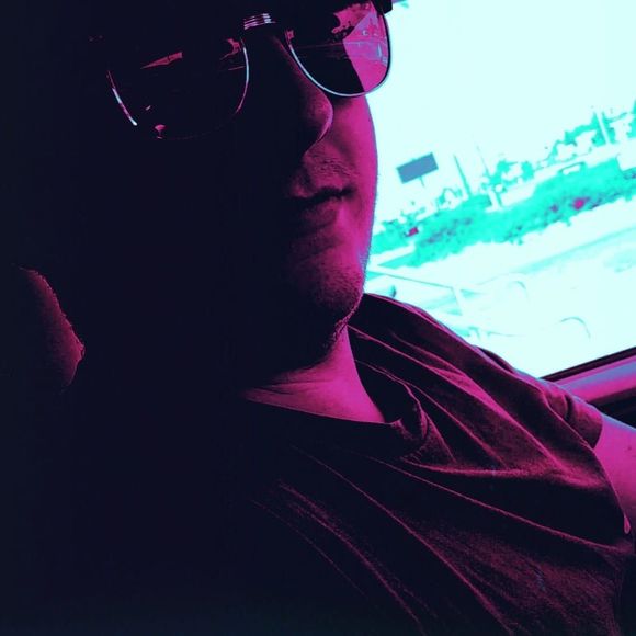 Meet your Posher, Andrew - Picture 1 of 1